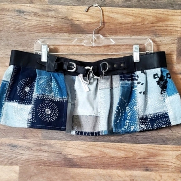 NWT FREE PEOPLE Curtain Call Denim Skirt Beltwaist goes up to 29: - Picture 2 of 4